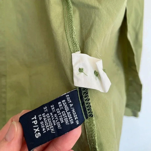 Twik green button down shirt  size XS - Picture 5 of 6